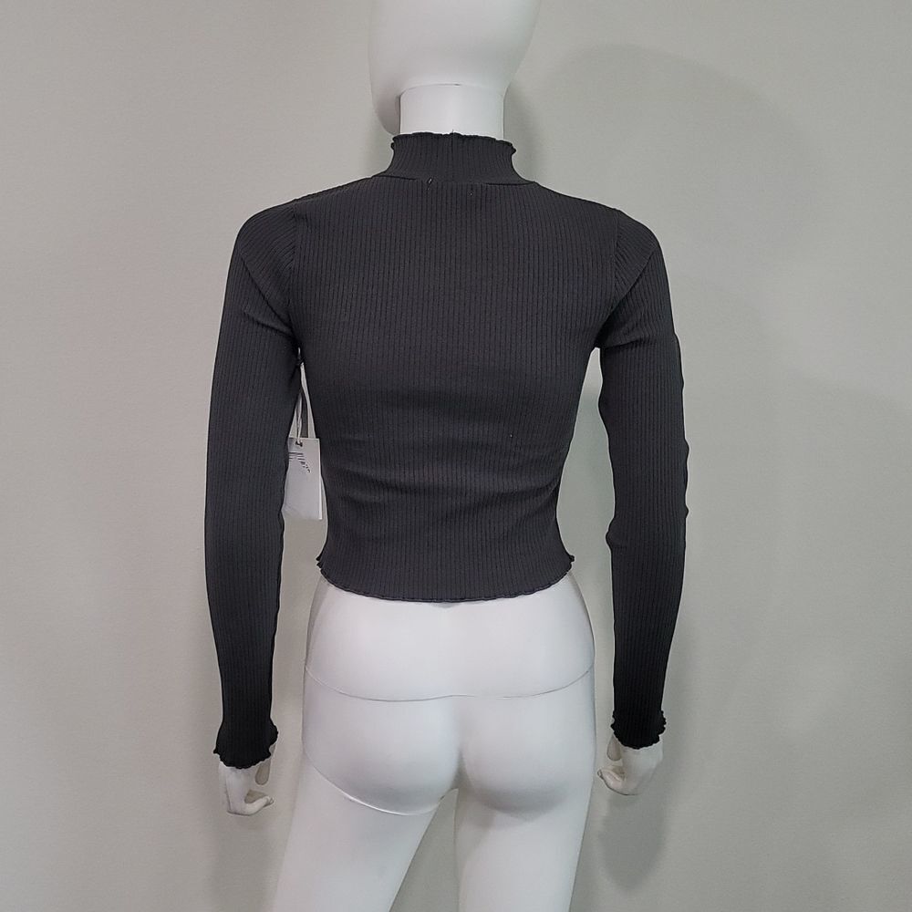 Good American Mock Neck Rib Top - Picture 6 of 10